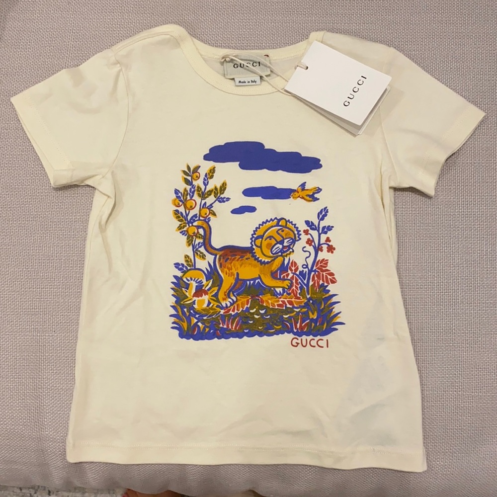 Gucci Kids Cream Tee with Colorful Lion Design